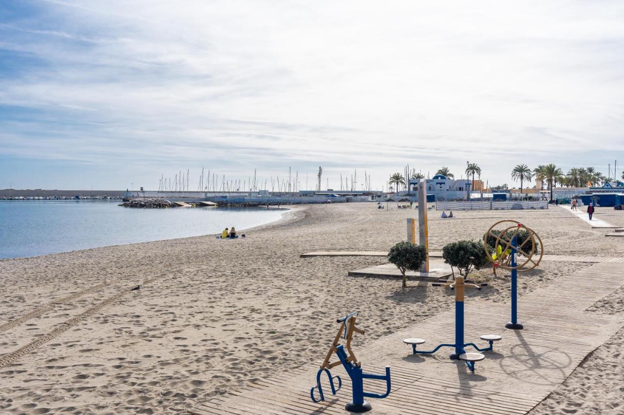 فوينخيرولا Sur Suites Atico Puerto المظهر الخارجي الصورة